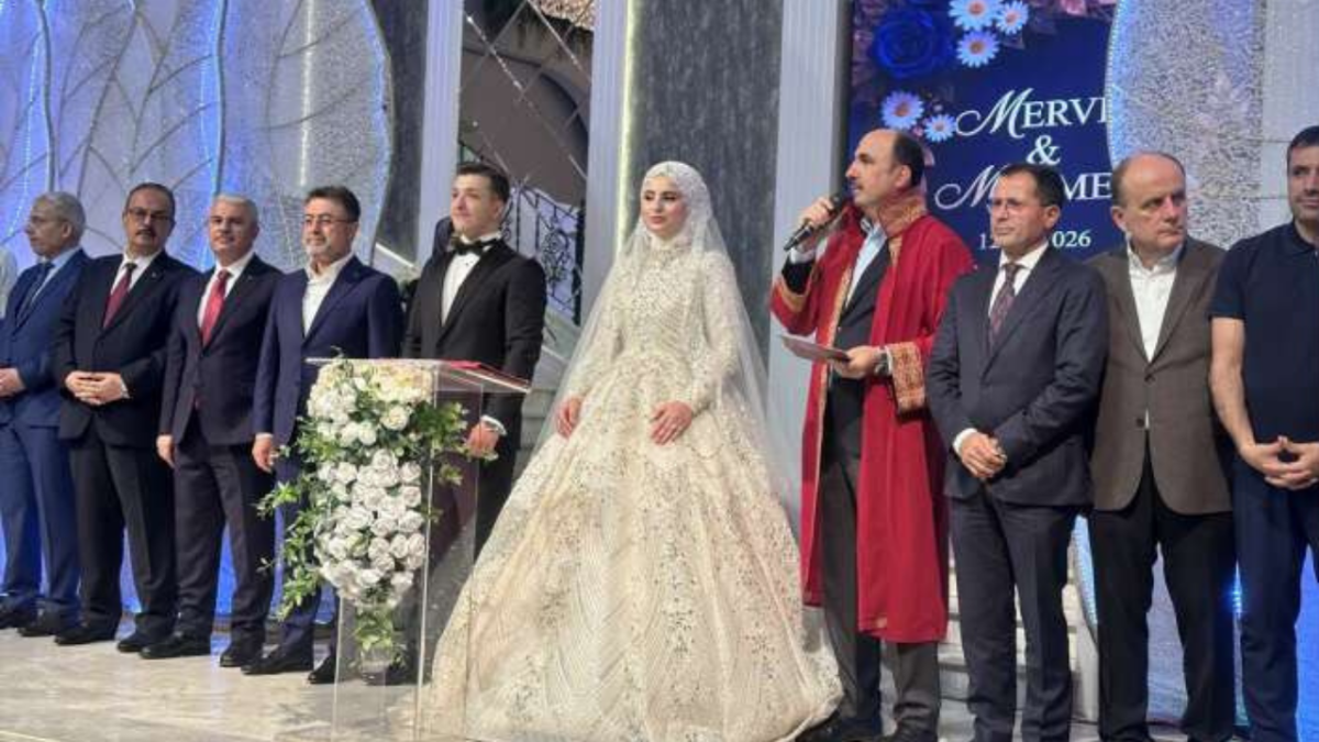 Konya Sanayi Odası Başkanı Mustafa Büyükeğen'in oğlu Mehmet Büyükeğen evlendi
