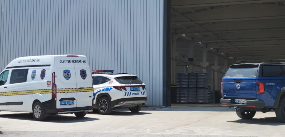 Konya'da fabrikada feci olay! Makineye sıkışan işçi hayatını kaybetti