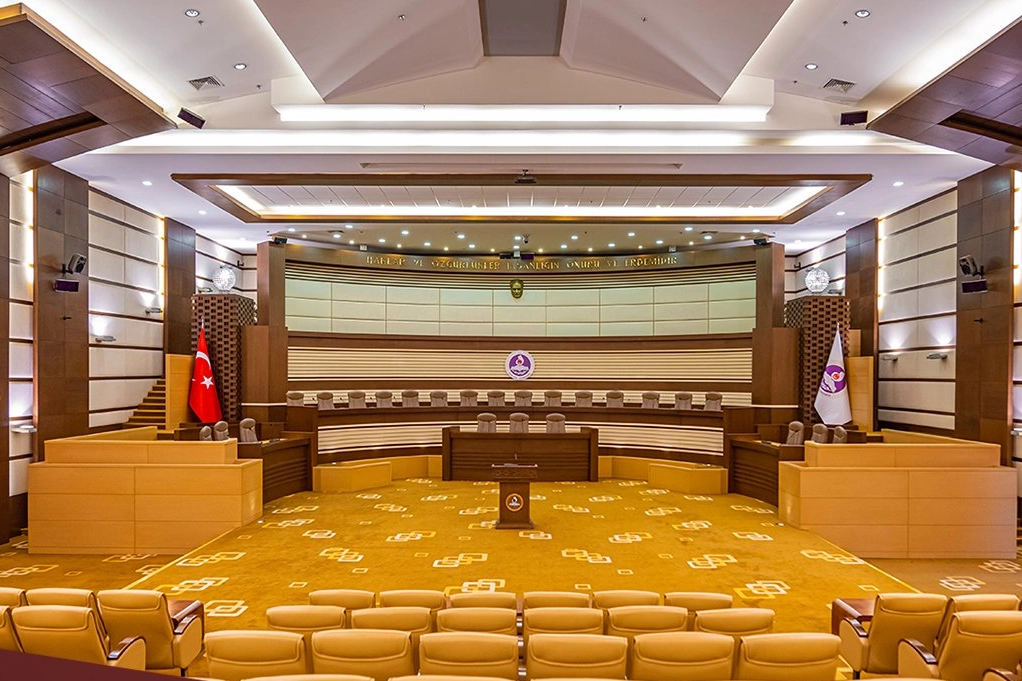 AYM, Elektronik Tebligat Düzenlemesinin Bazı Maddelerini İptal Etti