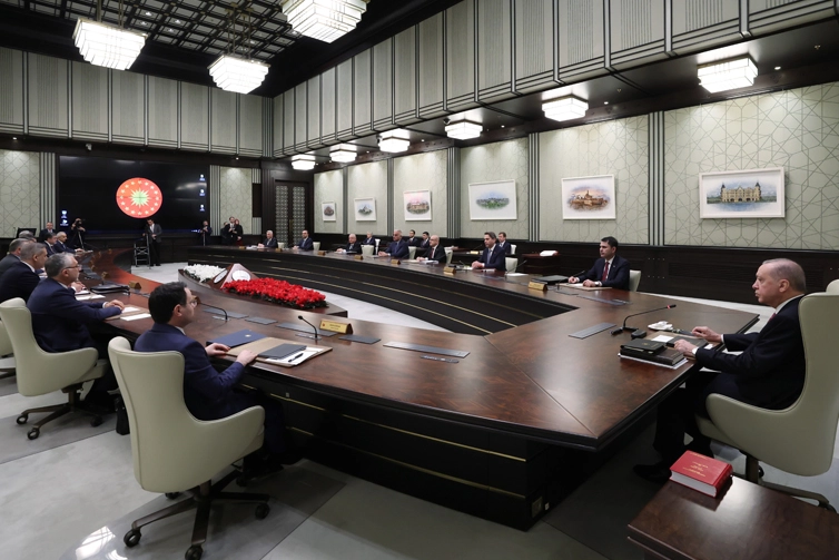 Kabinenin Gündemi Orta Doğu ve Ekonomi